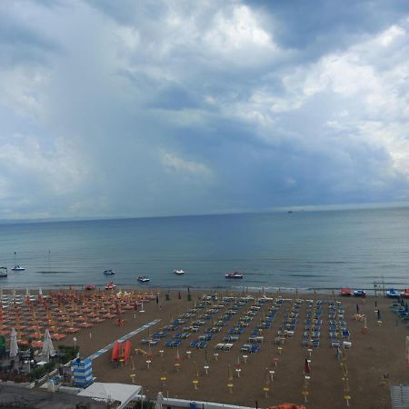Bral Apartments 9 Дуррес Экстерьер фото