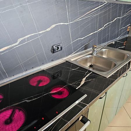 Bral Apartments 9 Дуррес Экстерьер фото