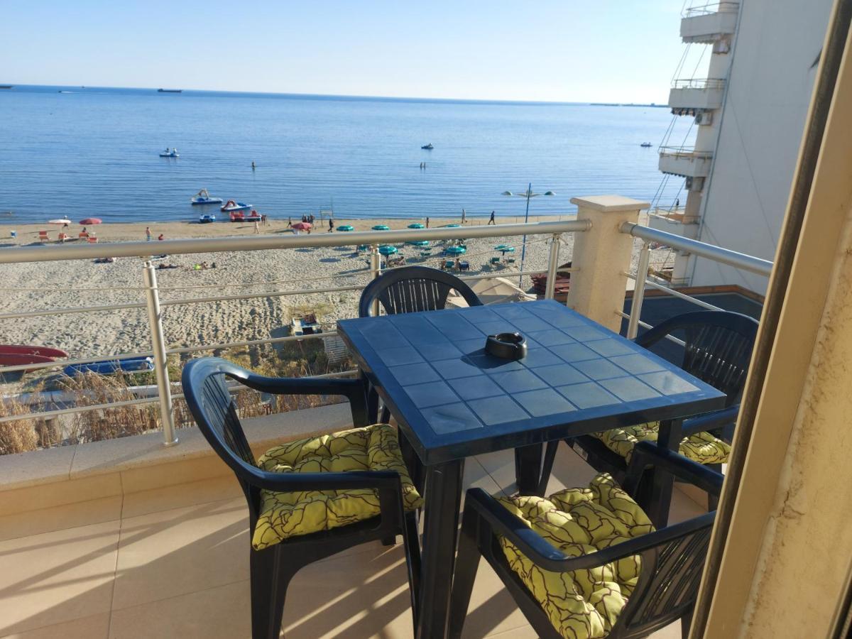 Bral Apartments 9 Дуррес Экстерьер фото