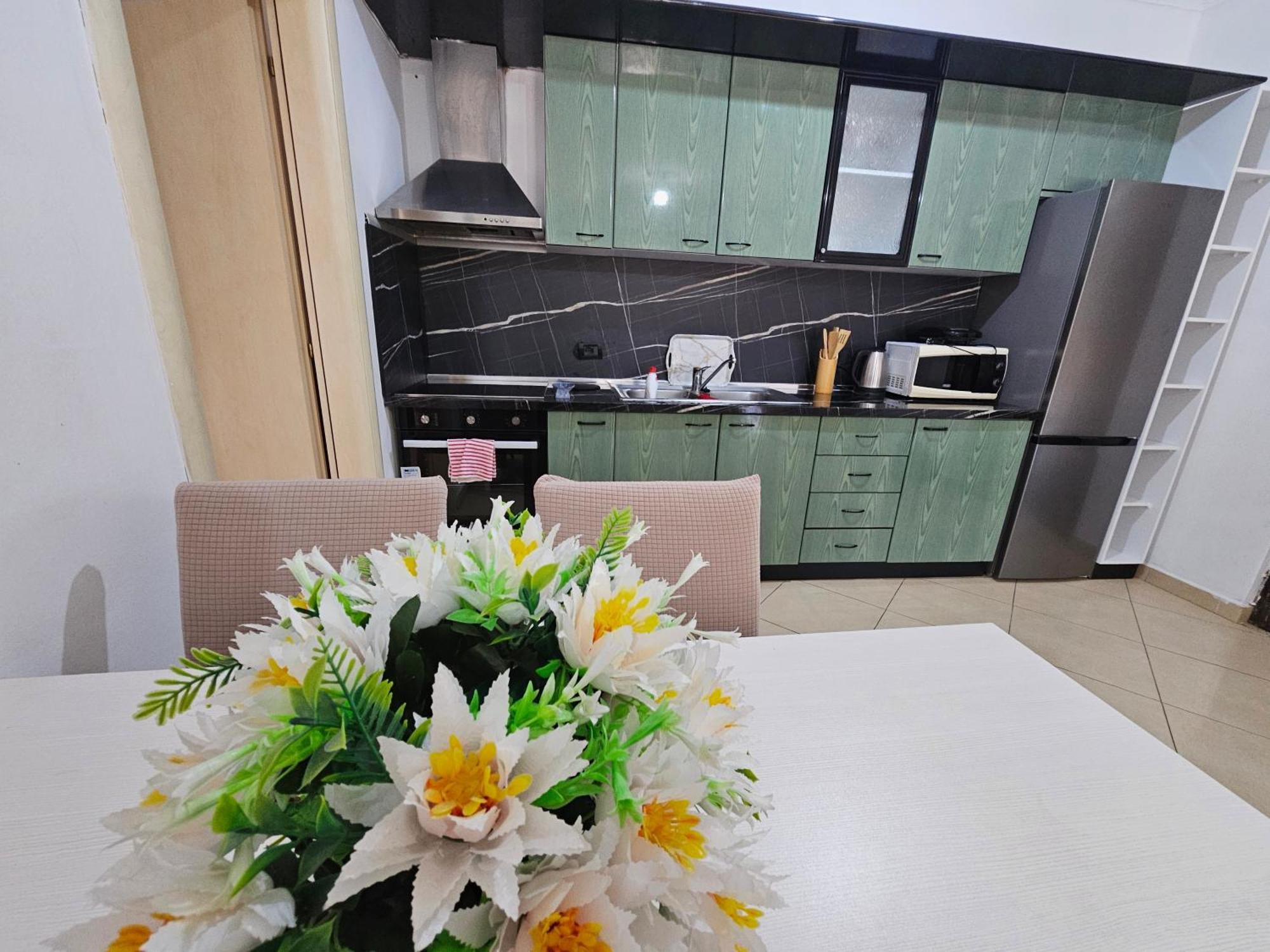 Bral Apartments 9 Дуррес Экстерьер фото